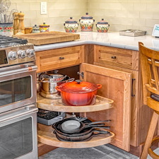 Warm-Inviting-Kitchen-with-Natural-Wood-and-Timeless-Detail 3